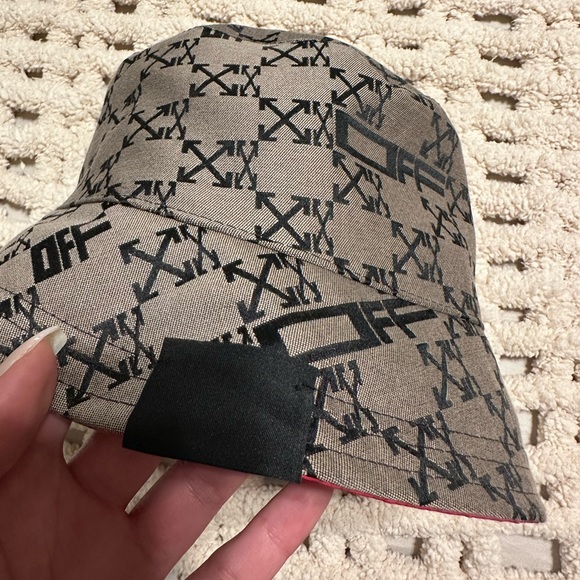 Off-White Accessories - Off-White bucket hat